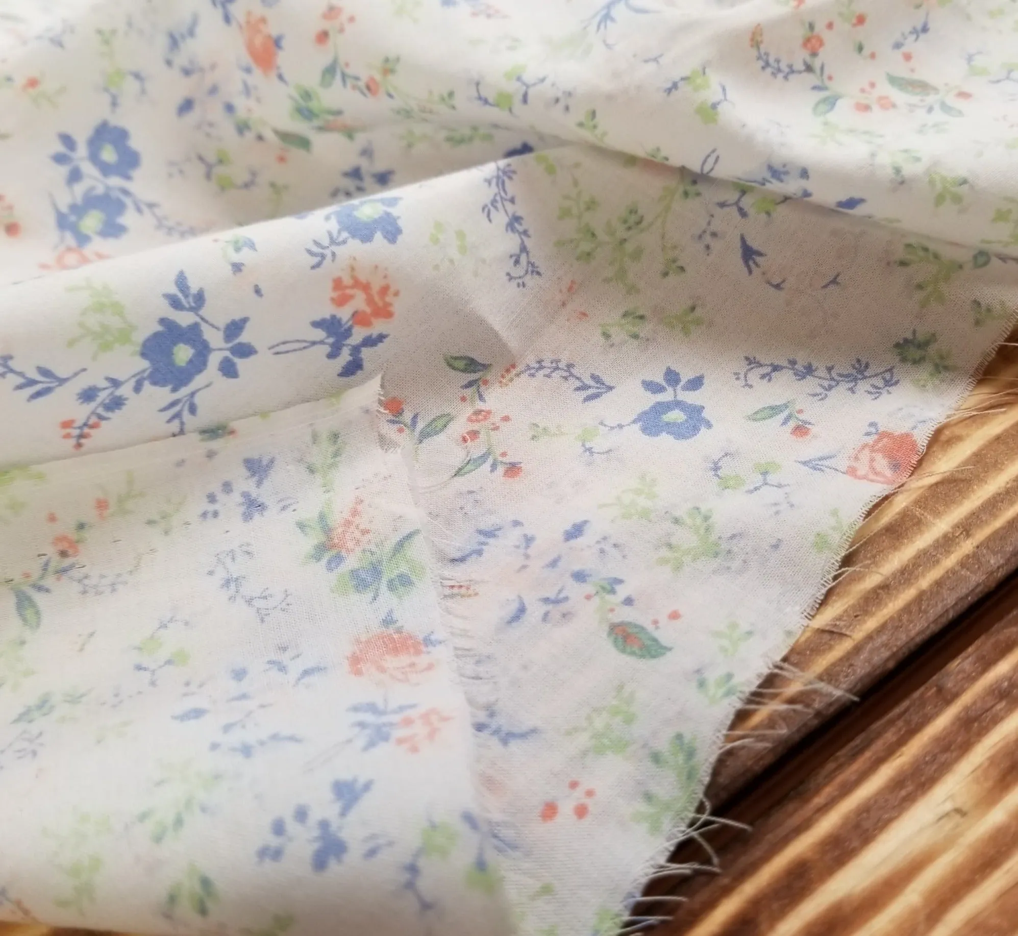 End of BOlt: 2.5 yards of Designer Deadstock Ivory Floral Cotton Shirting Poplin -remnant