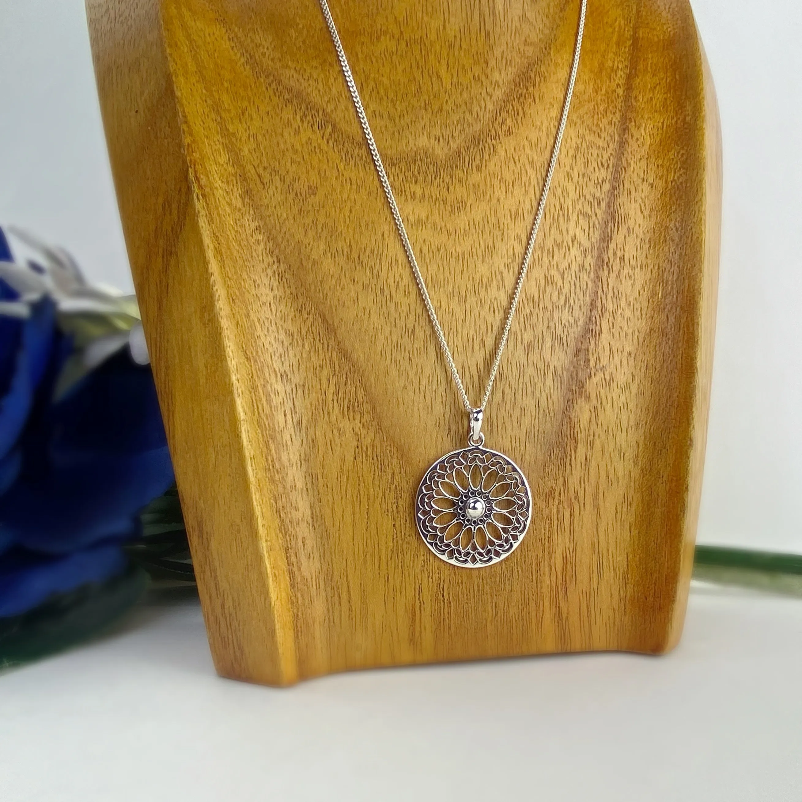 Flower Mandala Pendant - VP428