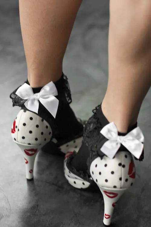 Lace Ruffle Anklet with Bow