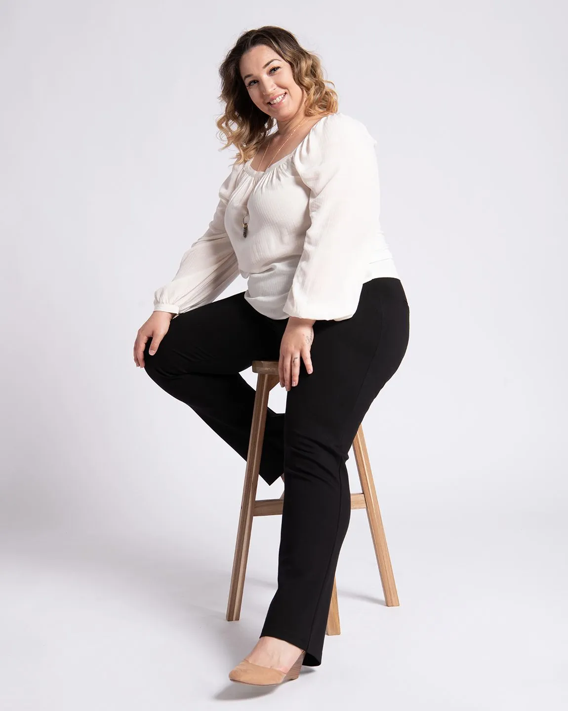 Straight-Leg | Two-Pocket Dress Pant Yoga Pants (Black)