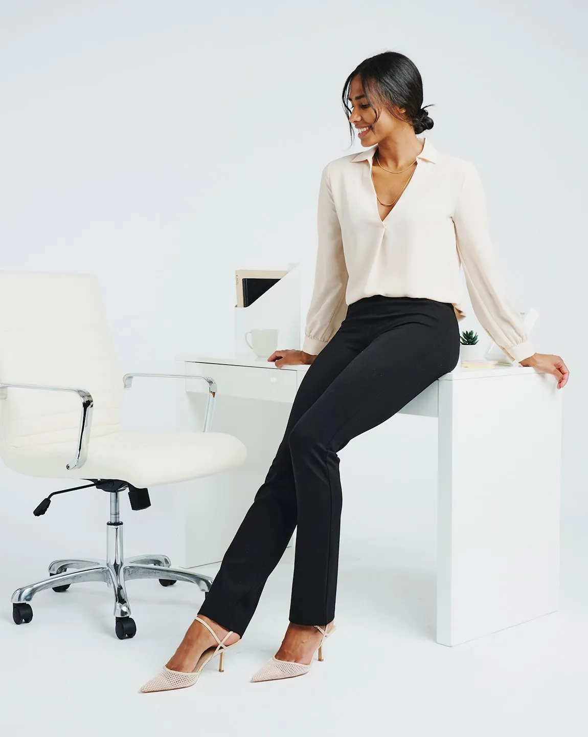 Straight-Leg | Two-Pocket Dress Pant Yoga Pants (Black)